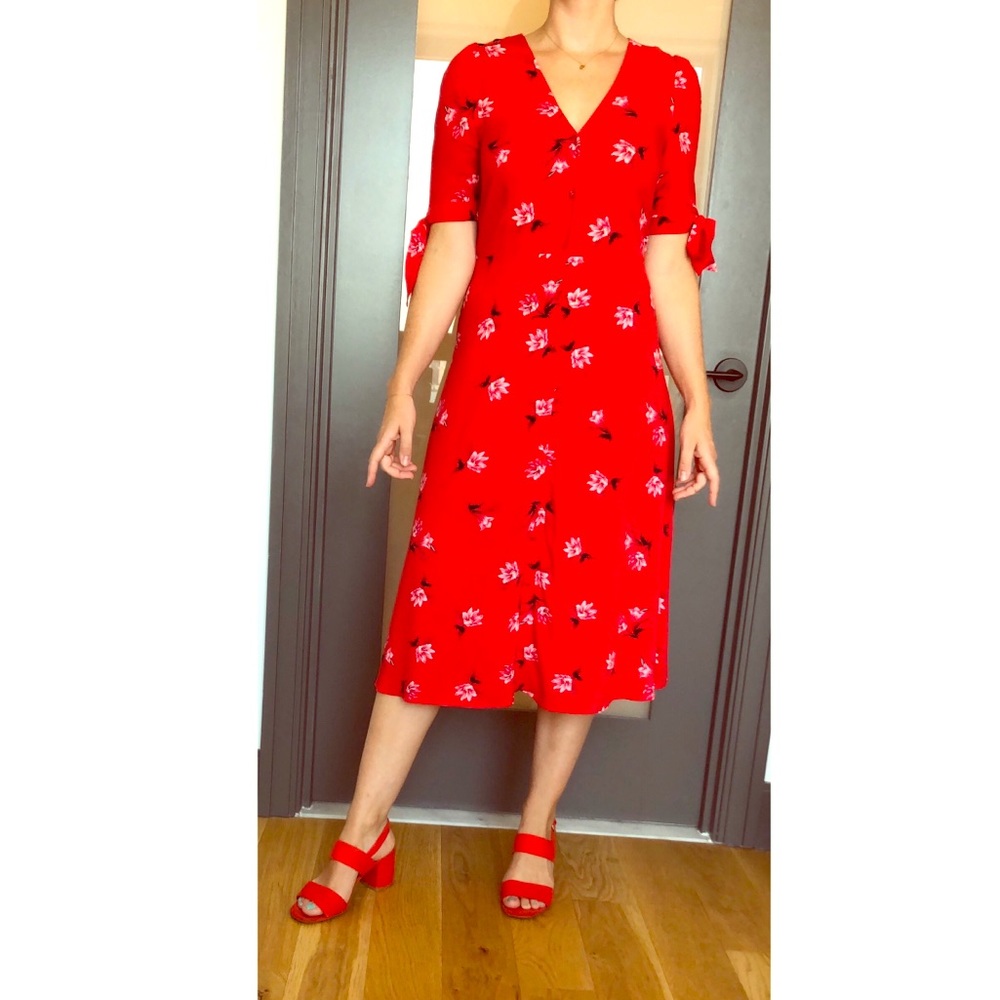 🌹 Red Floral Midi Dress